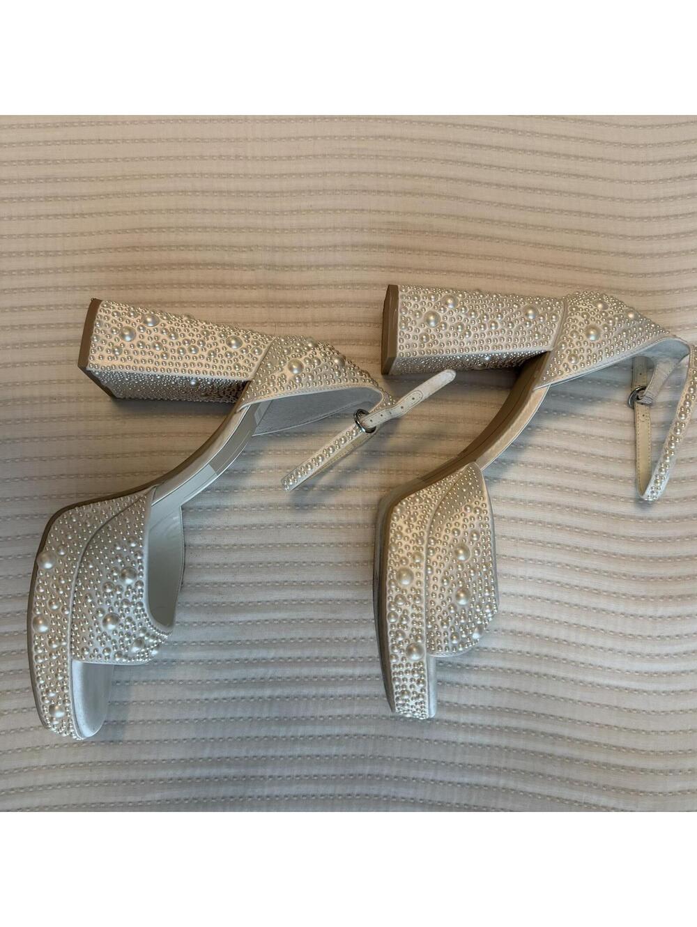 Dolce Vita Pandro Pearl Heels True White Satin - Size 12 Standard Womens - Picture 4 of 9